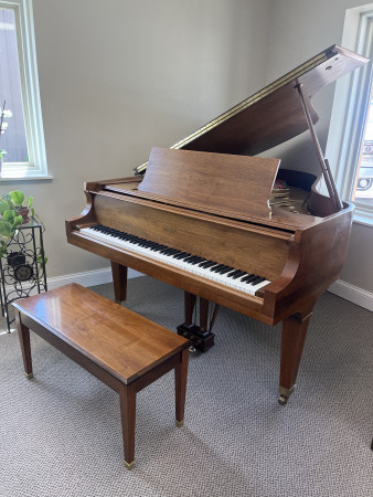 1983 Baldwin L grand piano, American walnut - Grand Pianos